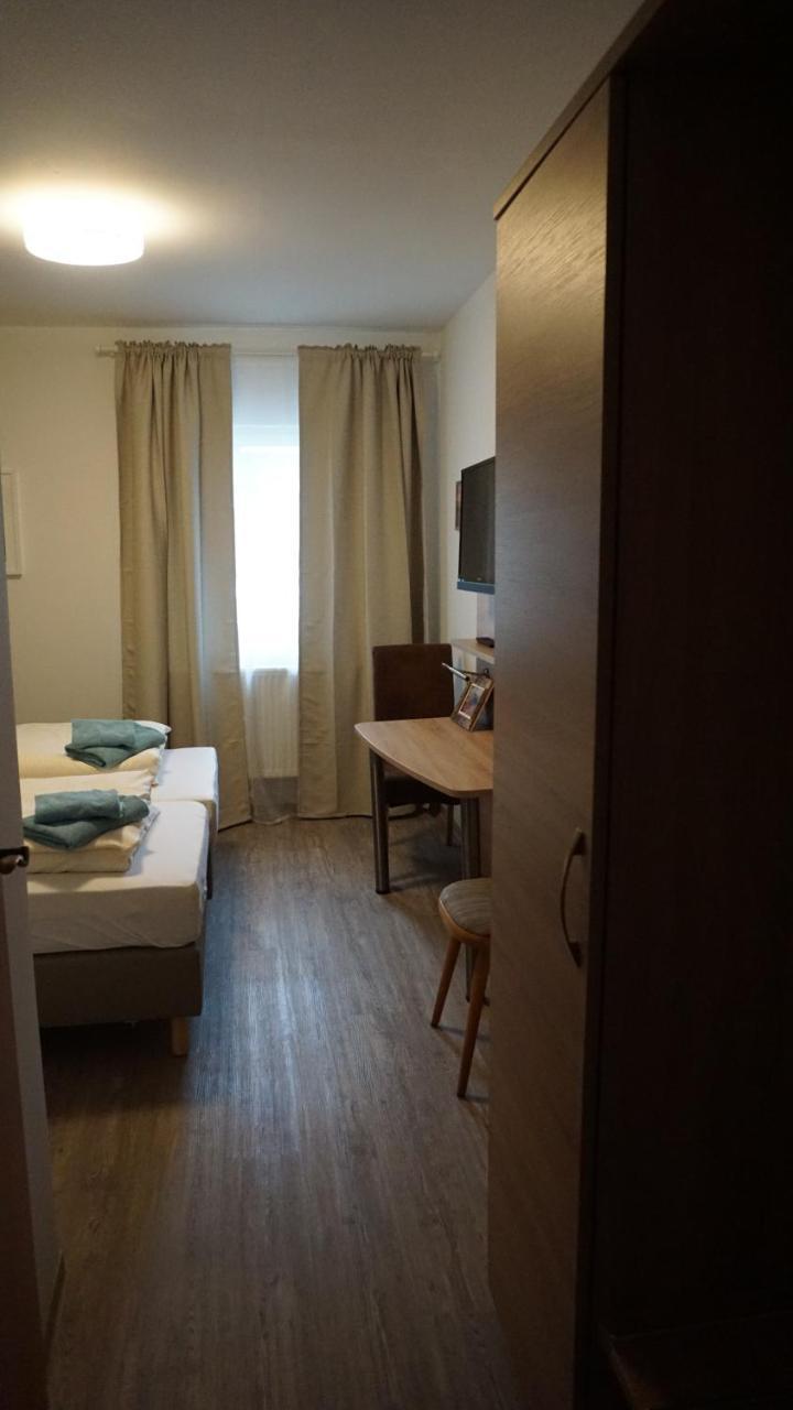 Pension Turm Schonwald  ภายนอก รูปภาพ