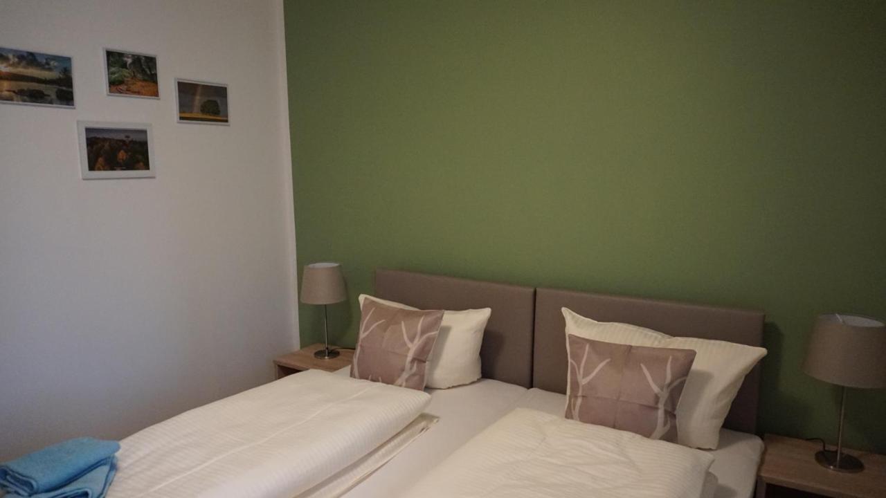 Pension Turm Schonwald  ภายนอก รูปภาพ
